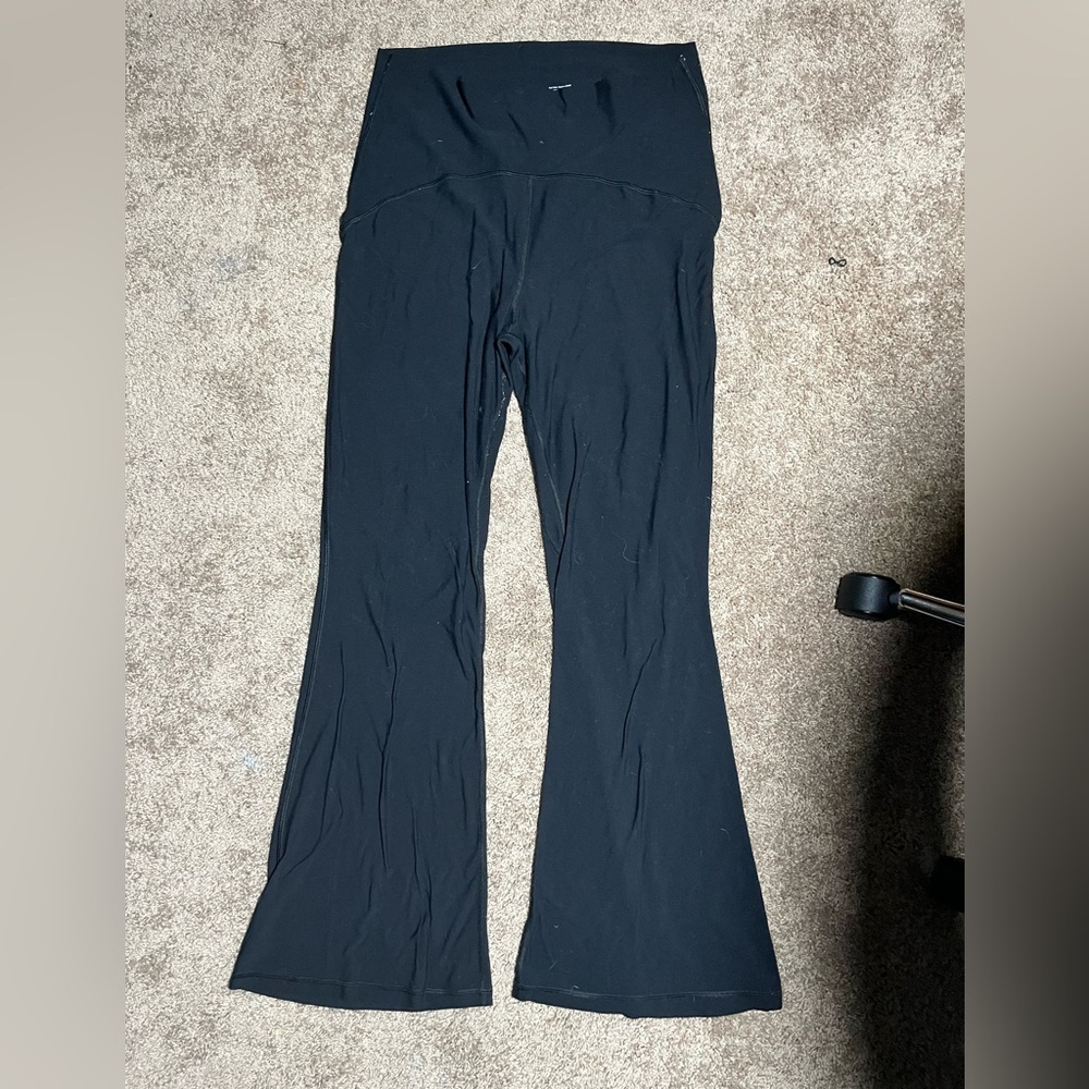 These are Old Navy, extra large flare leggings.
